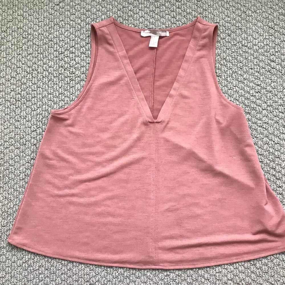 Forever 21 V-Neck Sleeveless Top